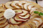 Fruchtverarbeitung - geschälte Äpfel - Apfelsegmente